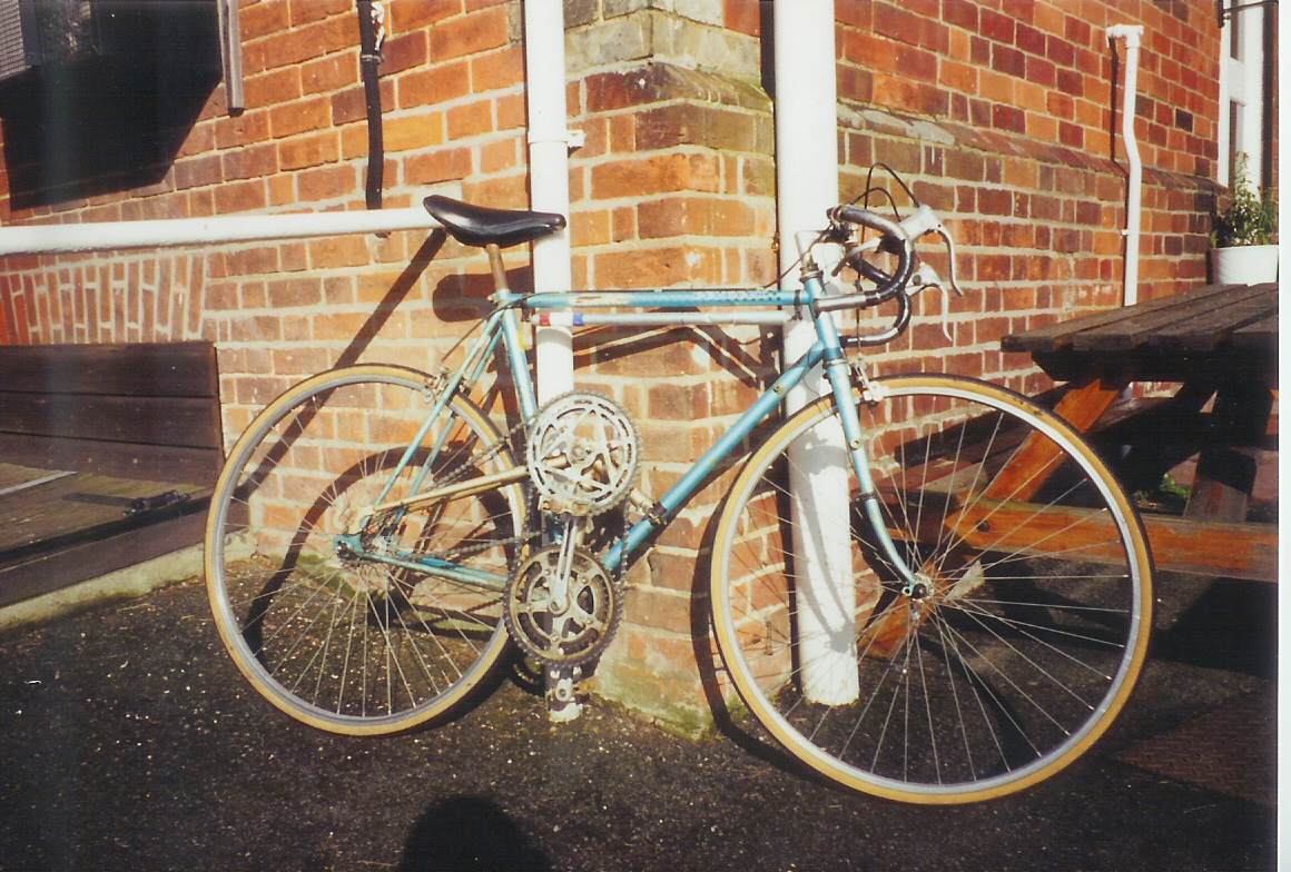 Please wait while my dad gets round to sending me a photo of this wonderful contraption from England. This may take a few weeks...